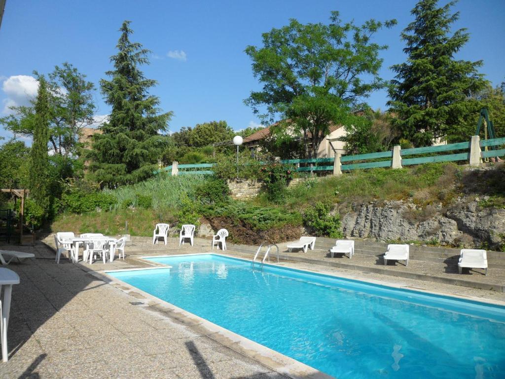 Hotel Les Terrasses De L'Ardeche Salavas Zewnętrze zdjęcie